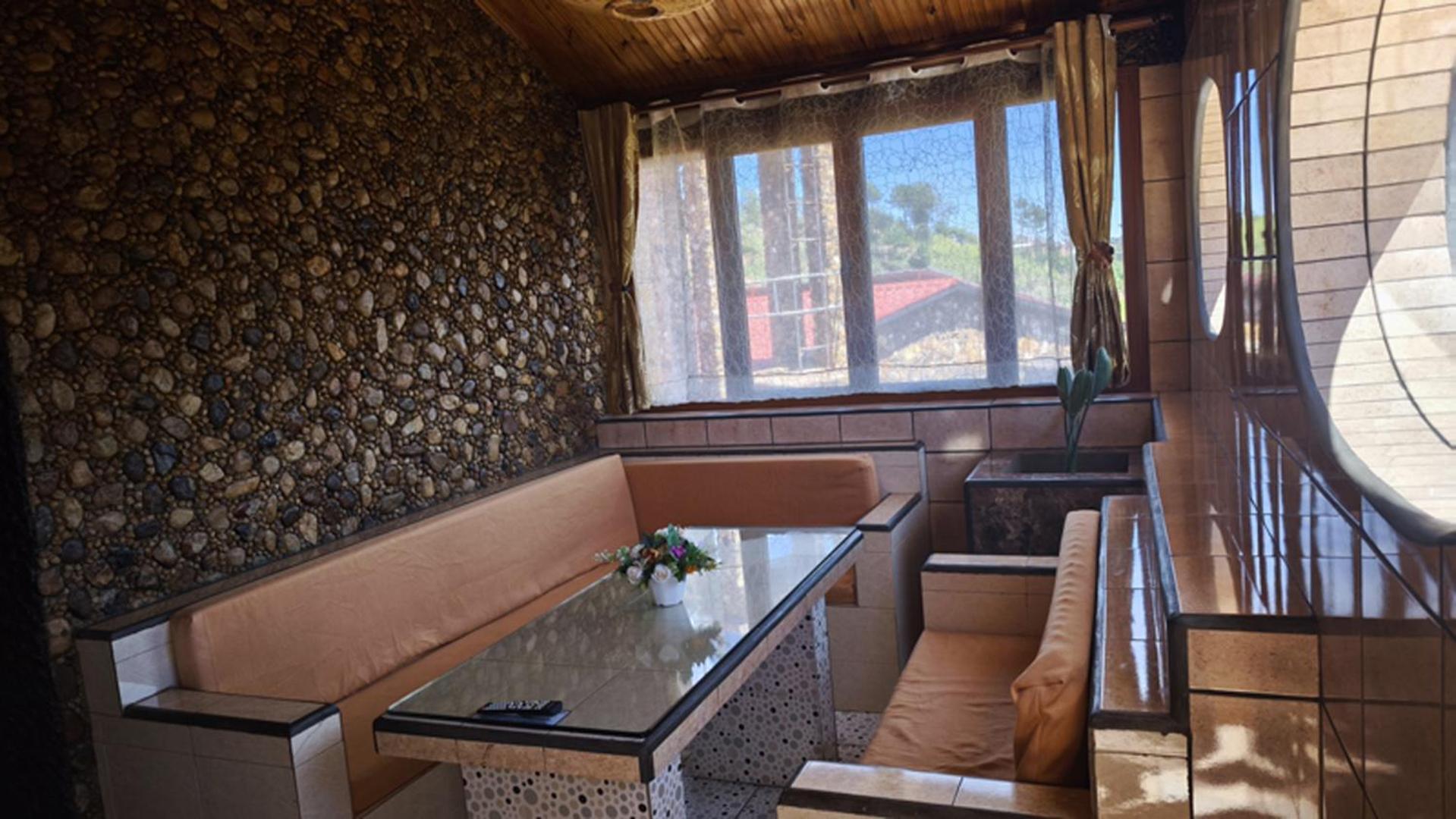 Hotel Restaurant Le Miamiam Glouglou Ambositra Exterior photo