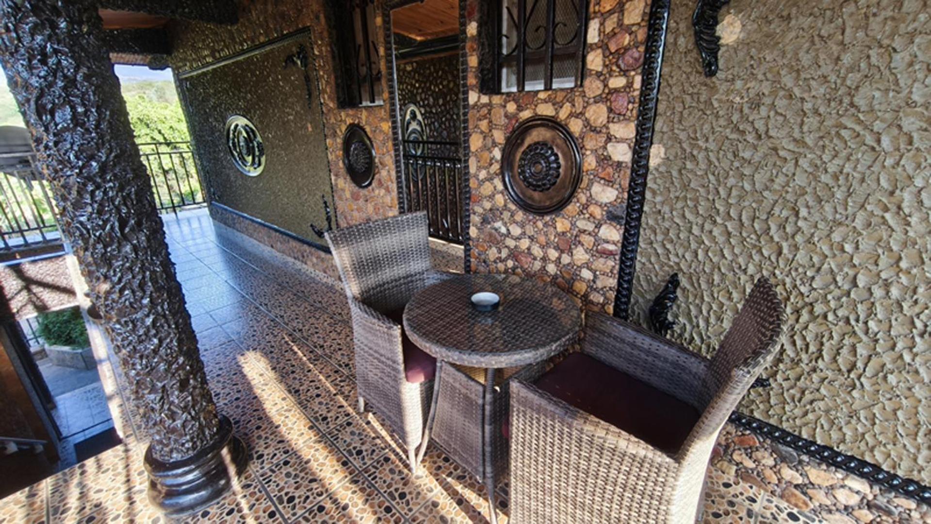 Hotel Restaurant Le Miamiam Glouglou Ambositra Exterior photo