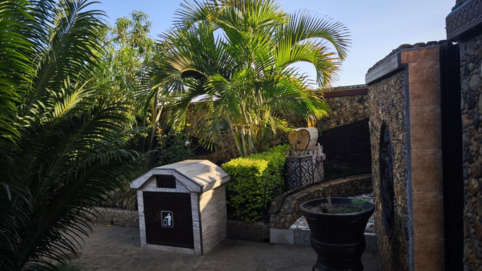 Hotel Restaurant Le Miamiam Glouglou Ambositra Exterior photo